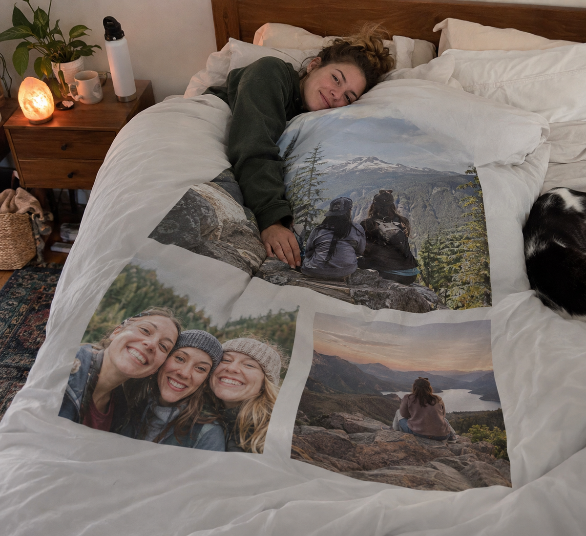 Duvet cover with three bounded travel snapshots